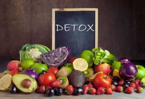 Detox Post-Navidad: Recupera tu Energía y Ligeriza tu Cuerpo 🌿